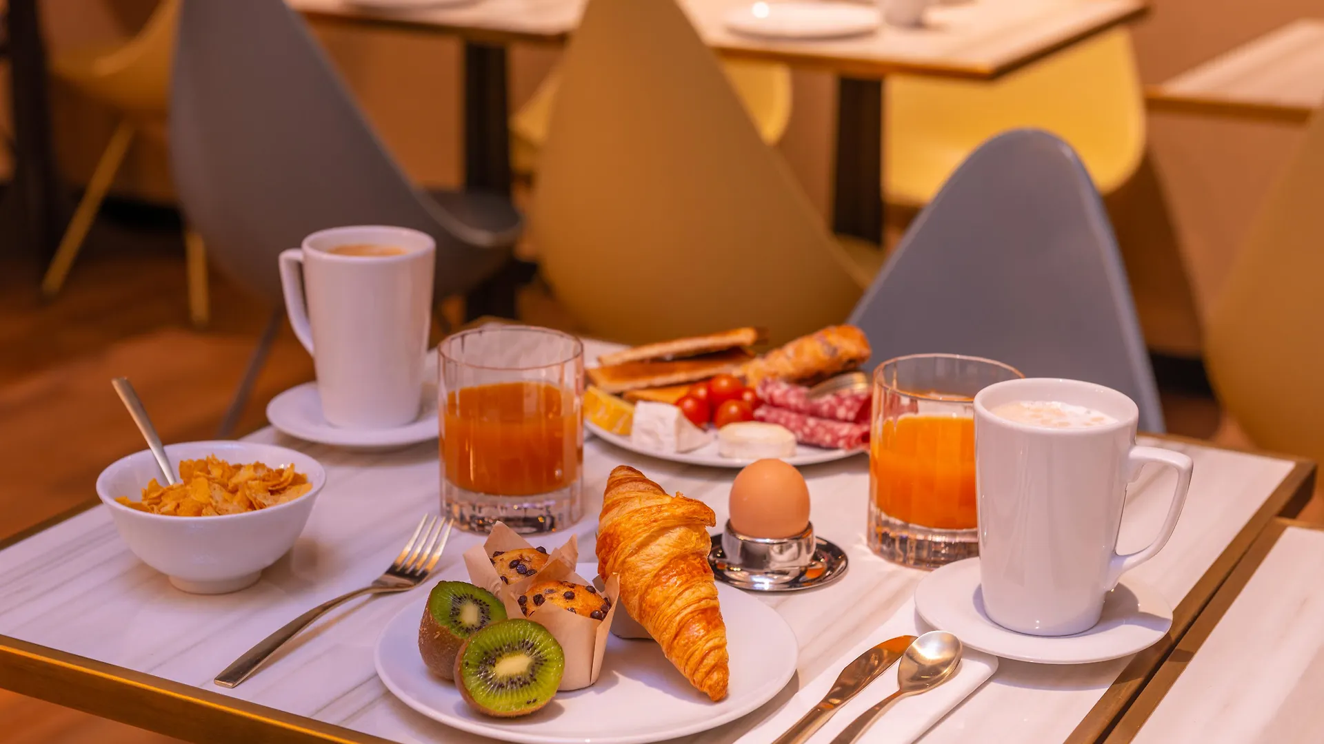 Golden Tulip Opera De Noailles Hotel 4*