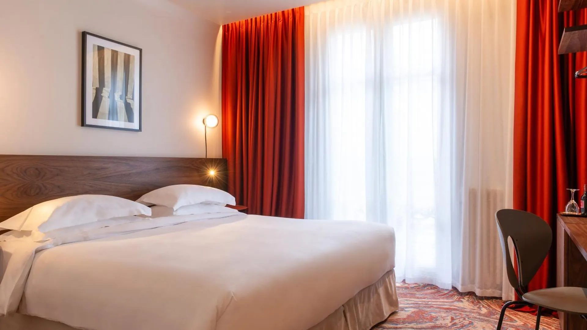 Golden Tulip Opera De Noailles 4*