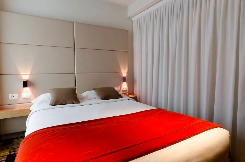 Golden Tulip Opera De Noailles Hotel