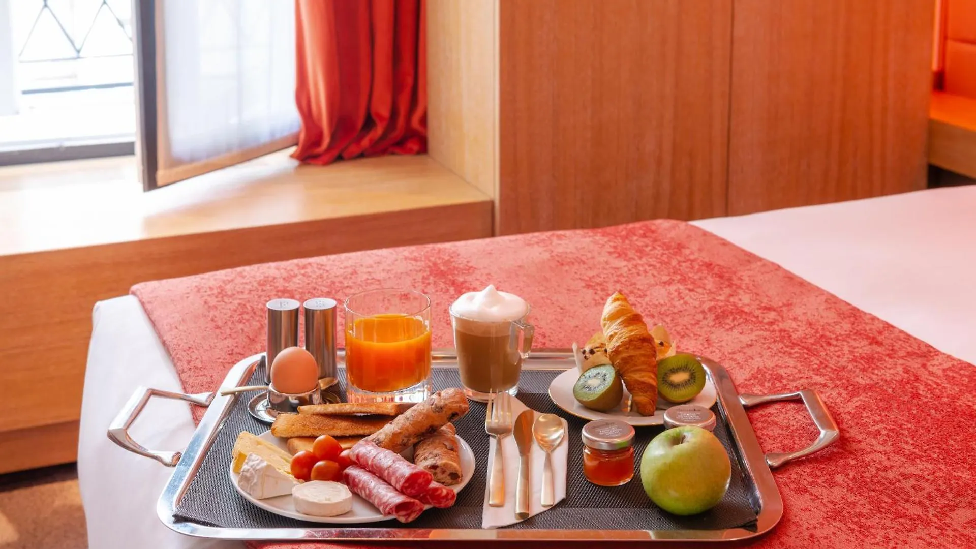 Golden Tulip Opera De Noailles Hotel Parigi