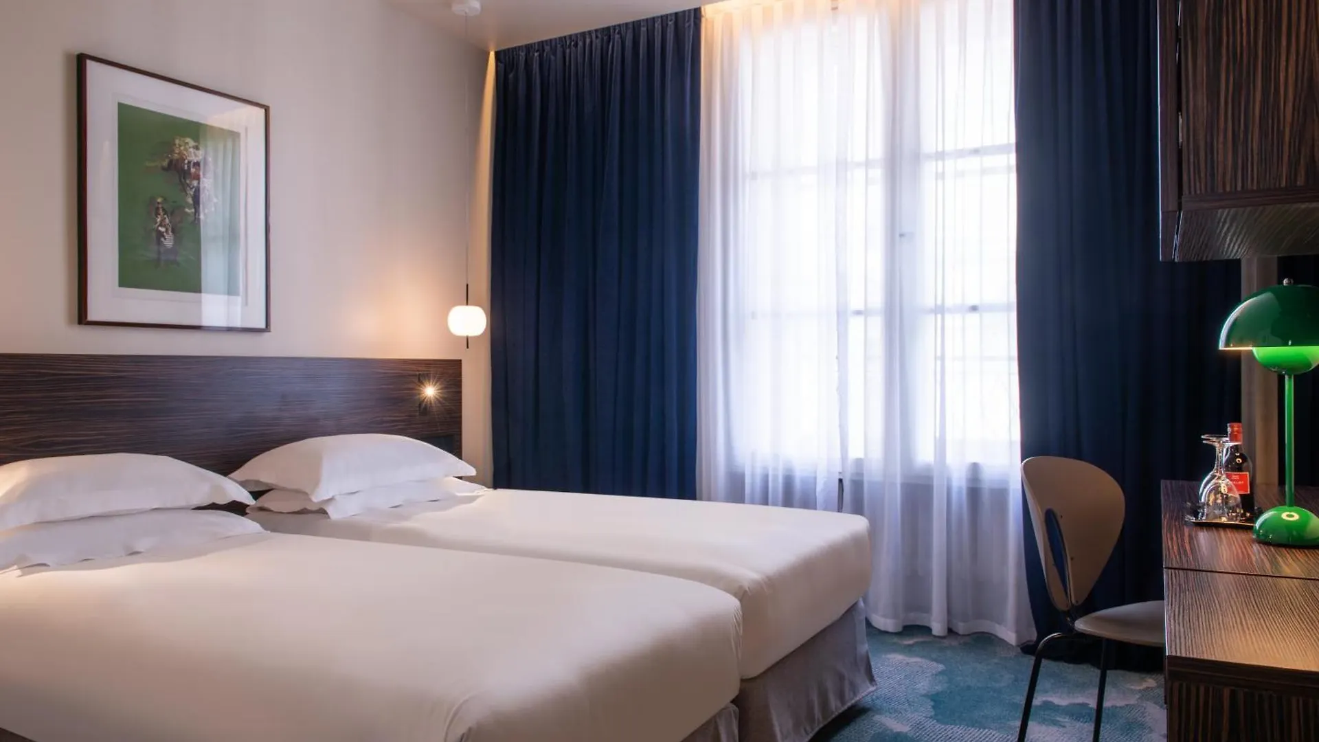 Golden Tulip Opera De Noailles Hotel 4*