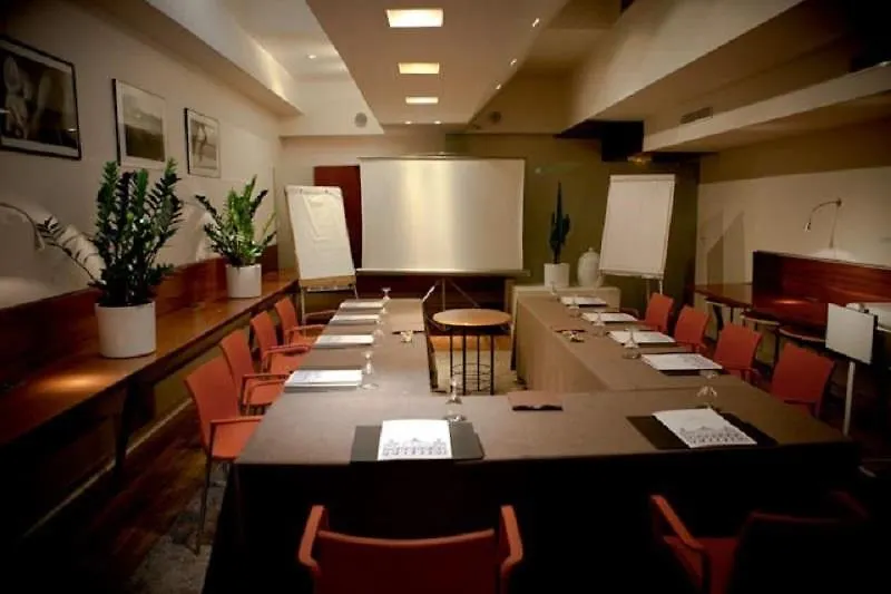 Szálloda Golden Tulip Opera De Noailles 4*